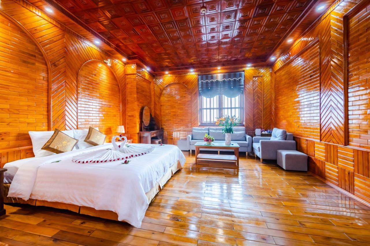 Theking Hotel Huong Gia Eksteriør billede