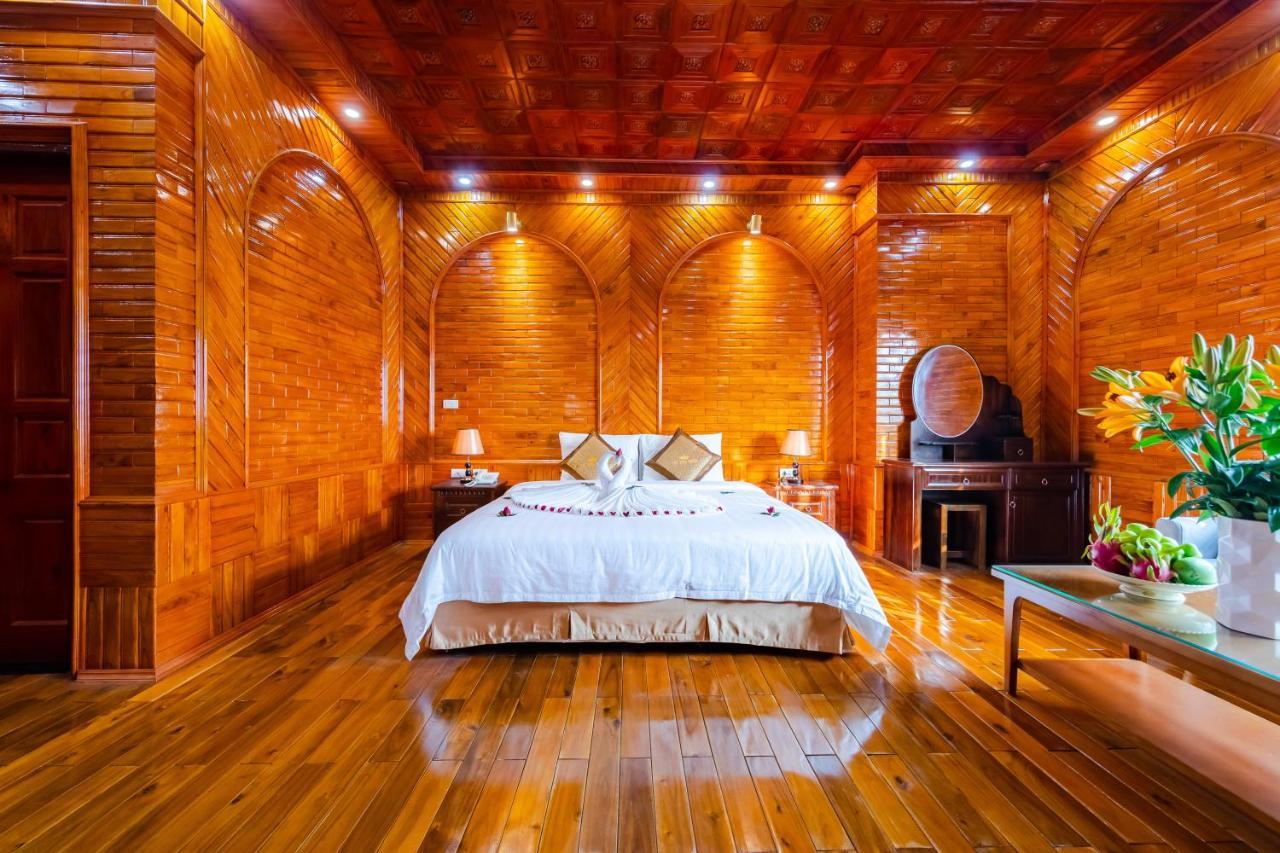 Theking Hotel Huong Gia Eksteriør billede