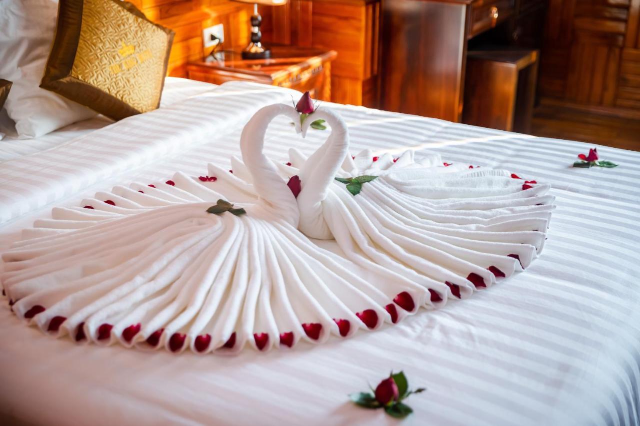 Theking Hotel Huong Gia Eksteriør billede