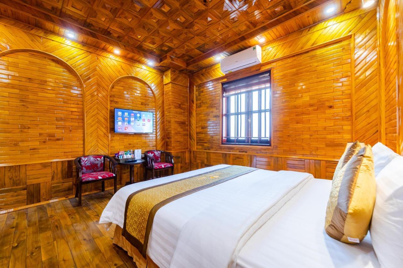 Theking Hotel Huong Gia Eksteriør billede